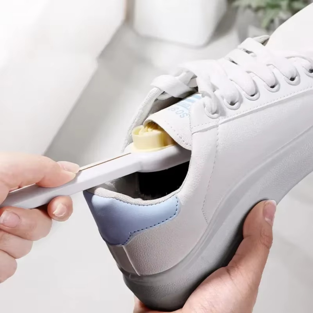 Spazzola per la Pulizia delle  - Sneaker Cleaner recensione e prezzo